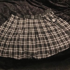 Plus Size Black Plaid Skirt